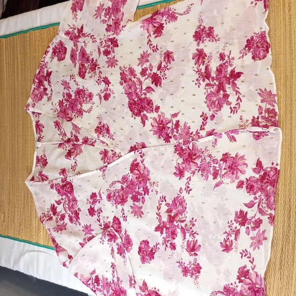 3/$25 White Floral Kimono Cardigan with Pink Blossoms & Gold Accents - Picture 2 of 9